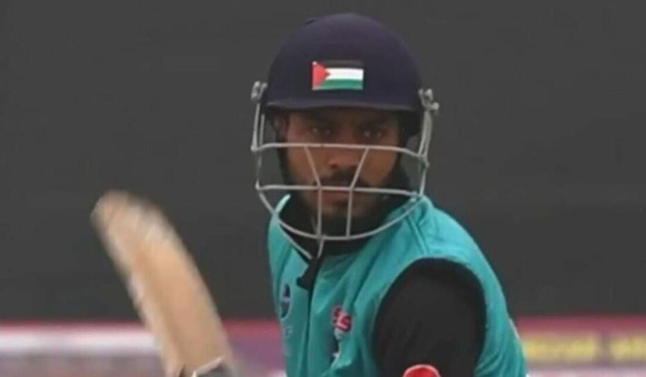 হেলমেটে প্যালেস্টাইনের পতাকা , জম্মু - কাশ্মীরের ব্যাটারের বিরুদ্ধে আইনি পদক্ষেপ