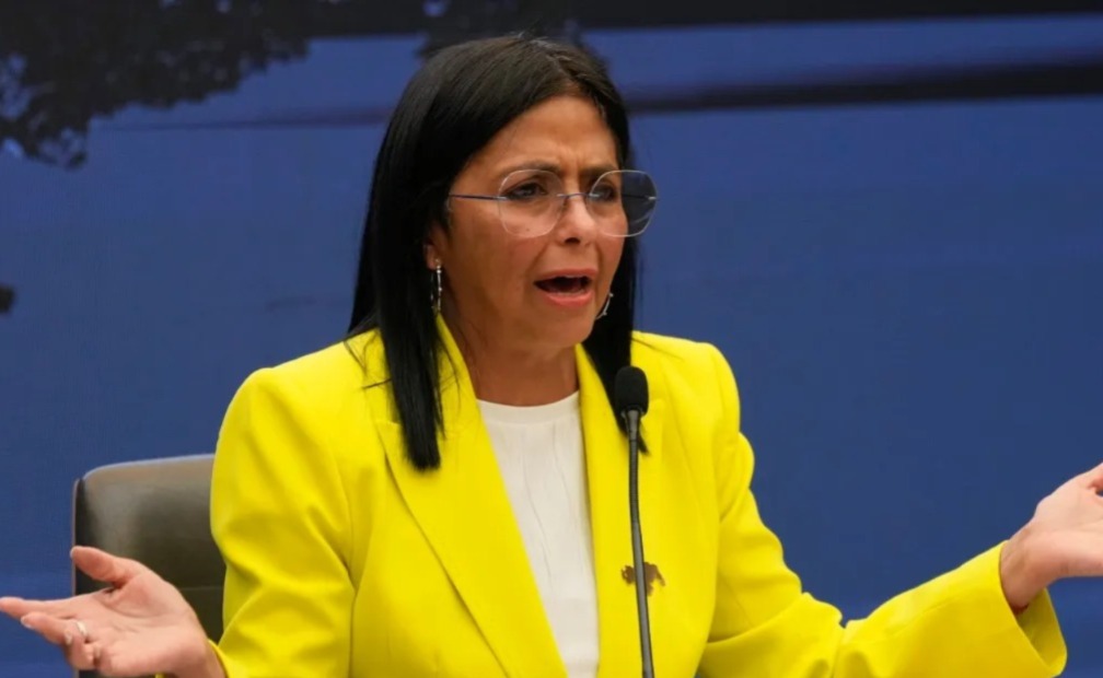 “ভেনেজুয়েলা কারও দাসত্ব করবে না”, অন্তবর্তী প্রেসিডেন্ট হয়েই ট্রাম্পকে কড়া বার্তা রডরিগেজের