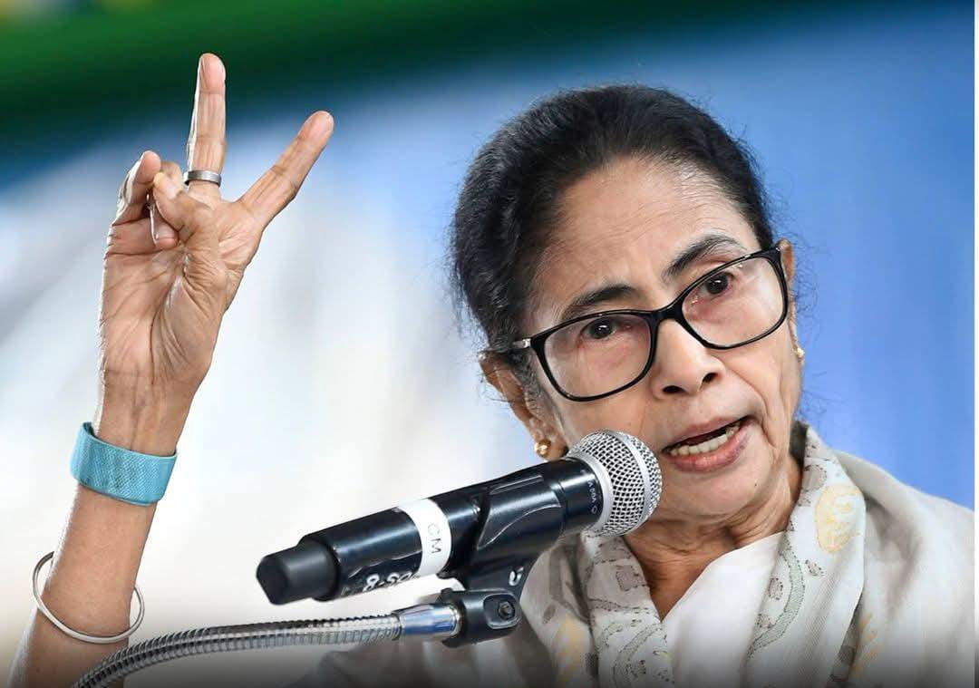 লক্ষ্মীদের তো চেনো না আঘাত করলে পাল্টা প্রত্যাঘাত হবে , বিজেপির বিরুদ্ধে গর্জে উঠলেন মমতা