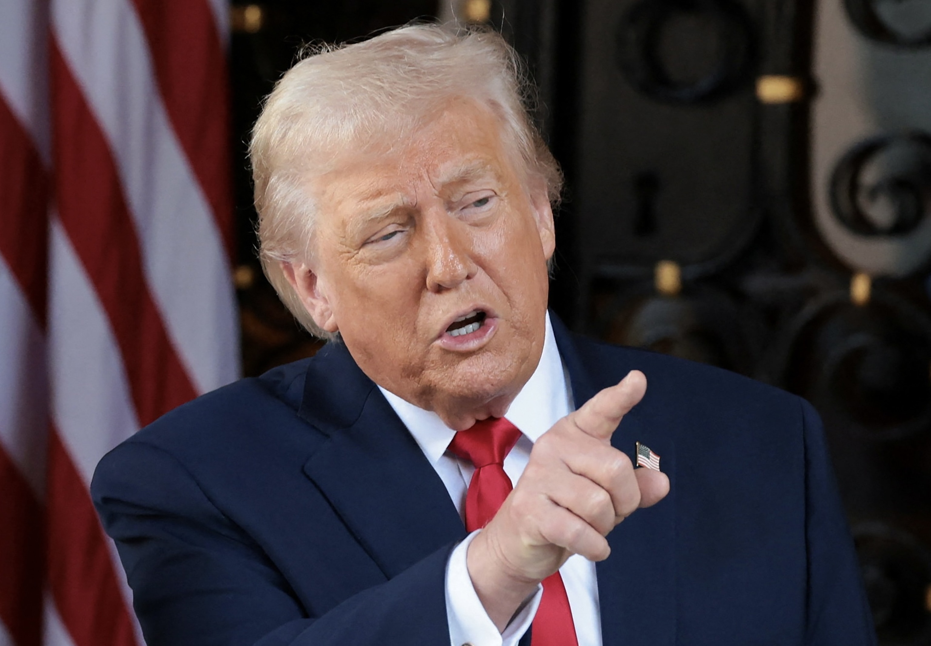 “অশান্ত ভেনেজুয়েলায় নির্বাচন সম্ভব নয়”, ঘোষণা ট্রাম্পের