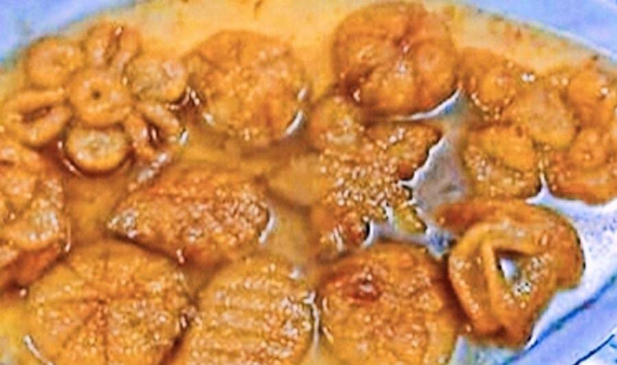 জমজমাট শীতে বানিয়ে ফেলুন দারুণ স্বাদের পাকন পিঠে