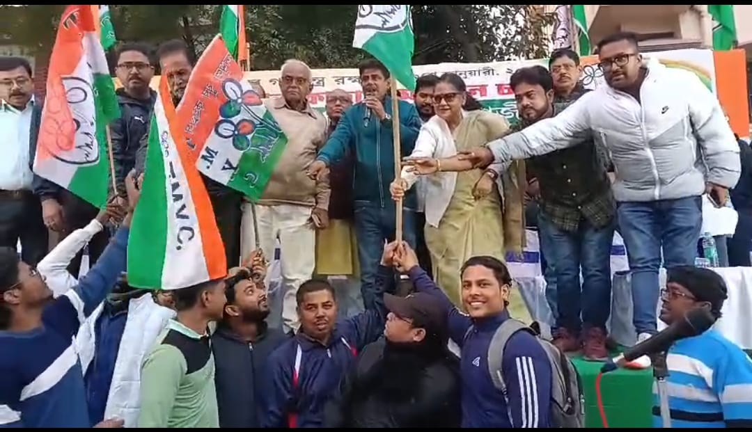 বারাসাতে অভিষেকের সভার আগে সংগঠনী প্রস্তুতি, বিজেপির বিরুদ্ধে রুখে দাঁড়ানোর বার্তা শাসক শিবিরের