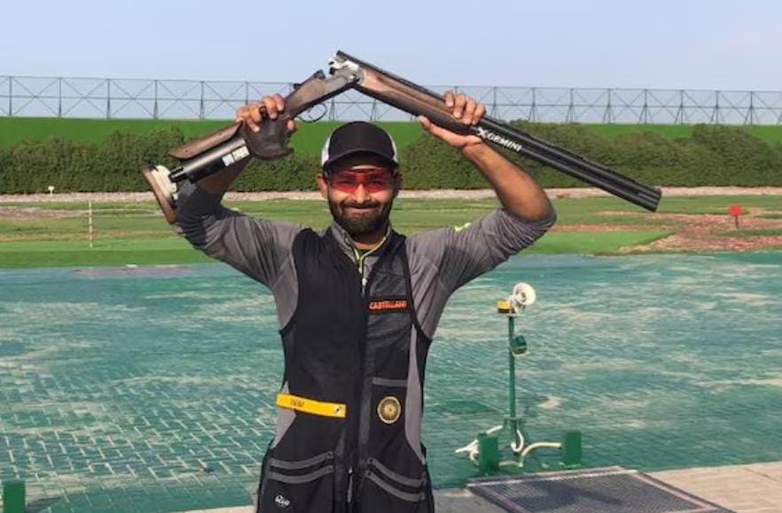 দেশের নাগরিকত্ব ত্যাগ পদকজয়ী শুটারের , কানাডার প্রতিনিধিত্ব করবেন অঙ্গদ