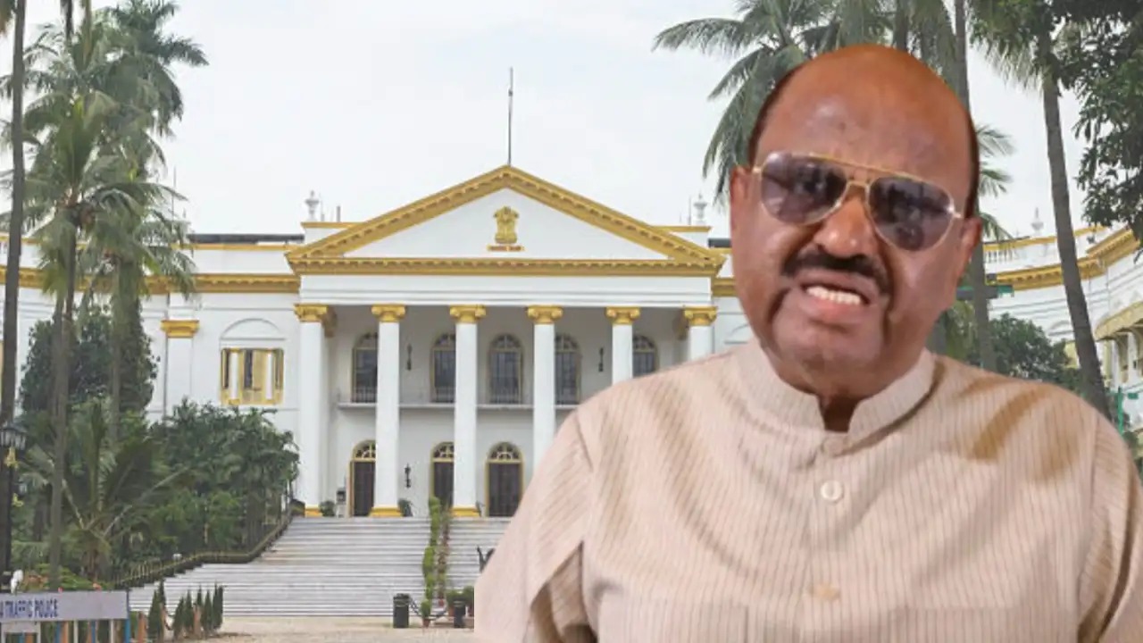 রাজ্যপালকে খুনের হুমকি , নিরাপত্তা ছাড়াই বেরোনোর সিদ্ধান্ত আনন্দ বোসের