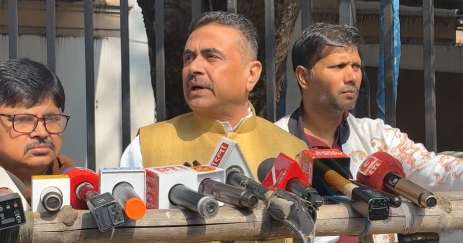 “আমার বাড়িতে CID এসেছিল, কিন্তু আইন হাতে তুলিনি”, মুখ্যমন্ত্রীকে কটাক্ষ শুভেন্দুর