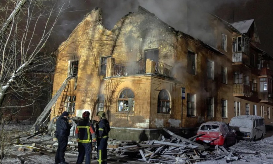 ইউক্রেনে ড্রোন-মিসাইল হামলা রাশিয়ার, মৃত ৩, আহত ১৬