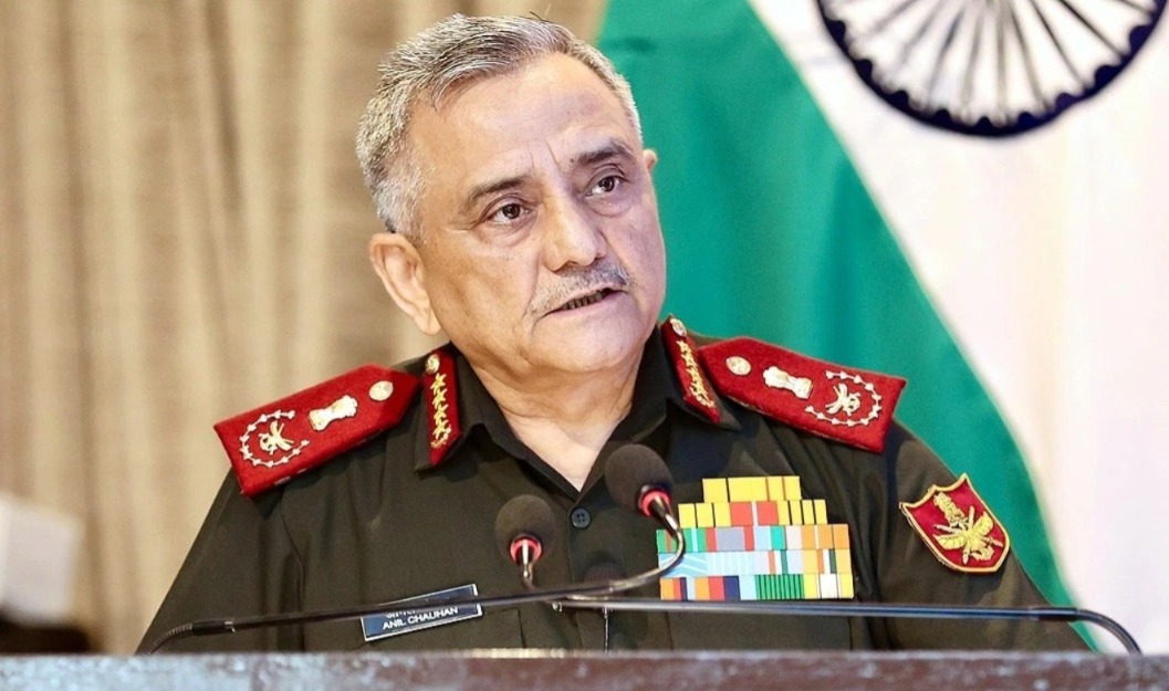 “অপারেশন সিঁদুর সাংবিধানিক পরিবর্তন আনতে বাধ্য করেছে পাকিস্তানকে”, দাবি সেনা সর্বাধিনায়কের
