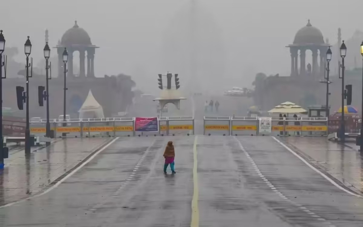 রাজধানীতে ক্রমশ কমছে পারদ, ২ বছরে দ্বিতীয় সর্বনিম্ন তাপমাত্রা