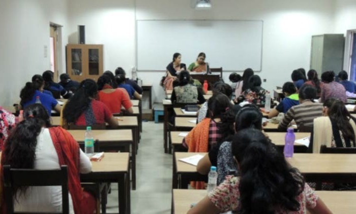 নির্বাচনের আগে কলেজগুলিতে সহকারী অধ্যাপক নিয়োগে তৎপর রাজ্য সরকার