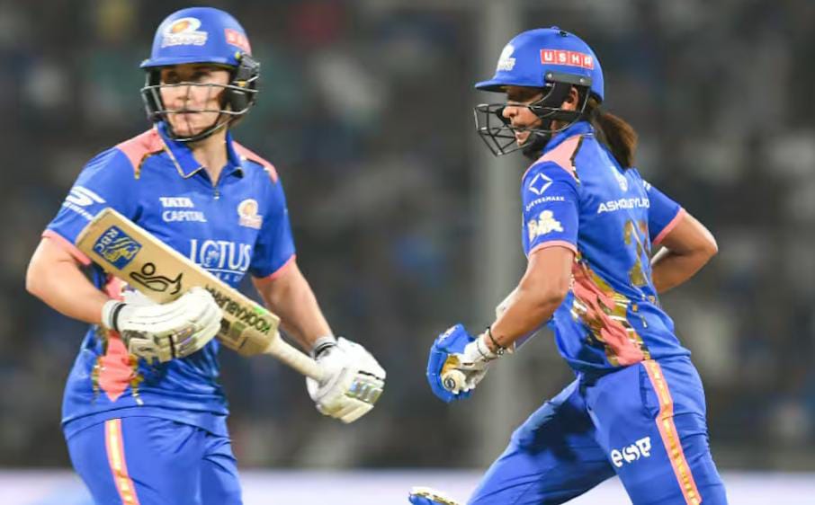 অধিনায়কের কাছে পরাস্ত জেমাইমা , হরমনের দাপুটে ইনিংসে জয়ে ফিরল মুম্বই