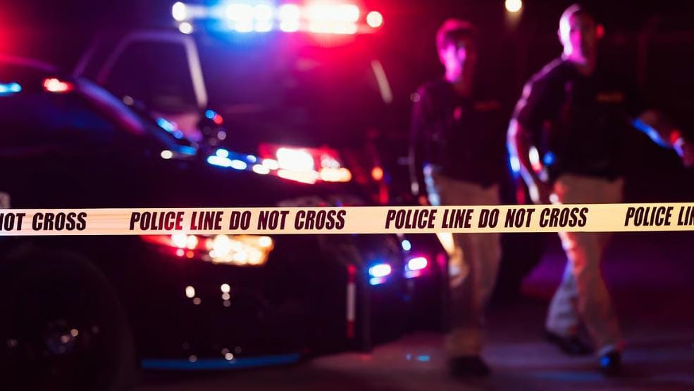 দাঁড়িয়ে থাকা লরিতে ধাক্কা স্কুটির , মৃত ৩ , তীব্র চাঞ্চল্য ঝাড়খণ্ডে