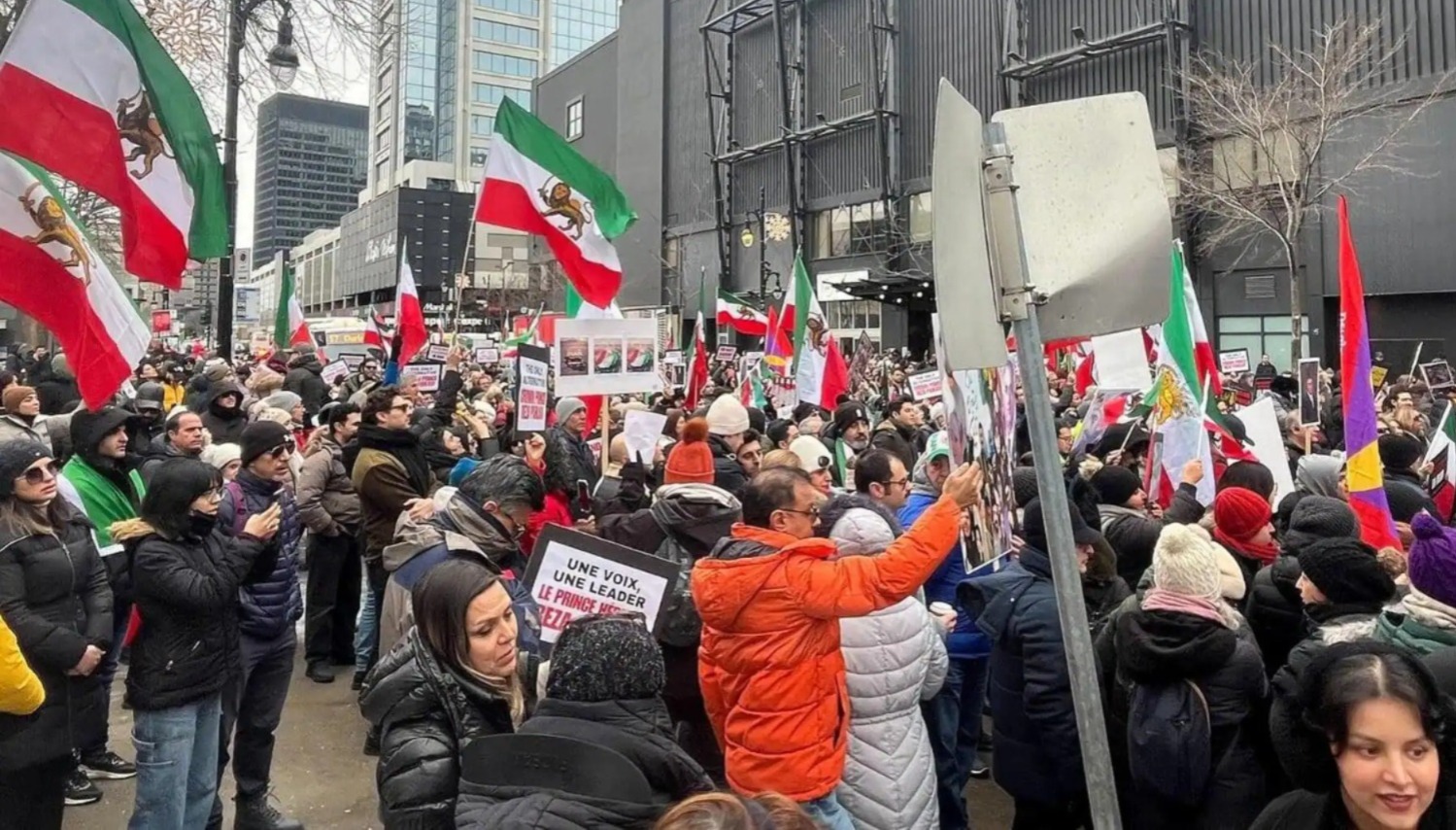 উত্তাল ইরানে গ্রেফতার ৬ ভারতীয়, অভিযোগ অস্বীকার খামেনেই সরকারের