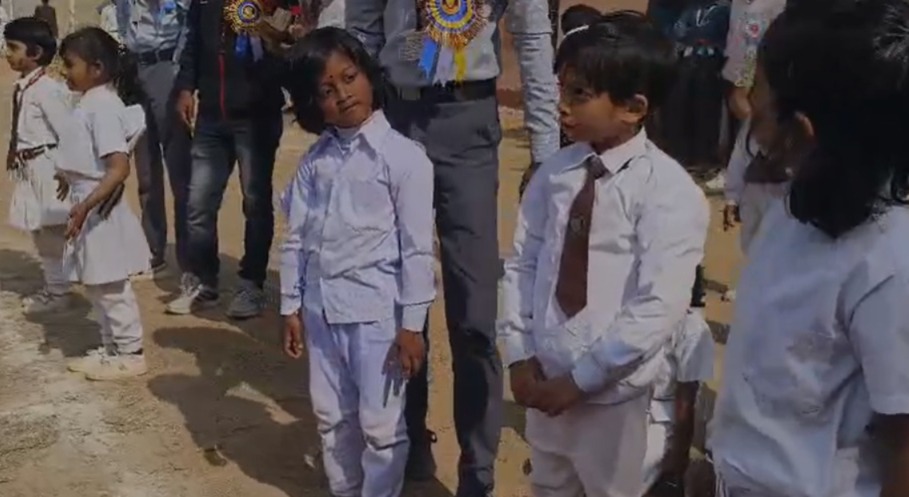 ছাত্র-ছাত্রীদের মাঠমুখি কড়াই লক্ষ্য, বাৎসরিক ক্রীড়া প্রতিযোগিতার আয়োজন বিষ্ণুপুরে